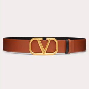 V Logo reversible belt